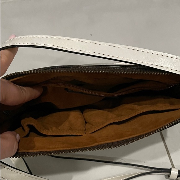 Patricia Nash Cream Embossed Crossbody Bag - Picture 3 of 9